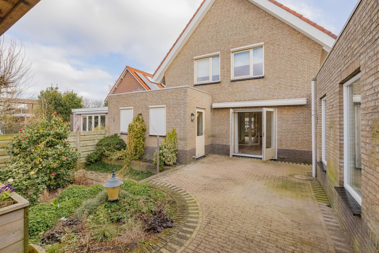 Te koop: Foto Woonhuis aan de Viaductweg 54 in Noordwijkerhout