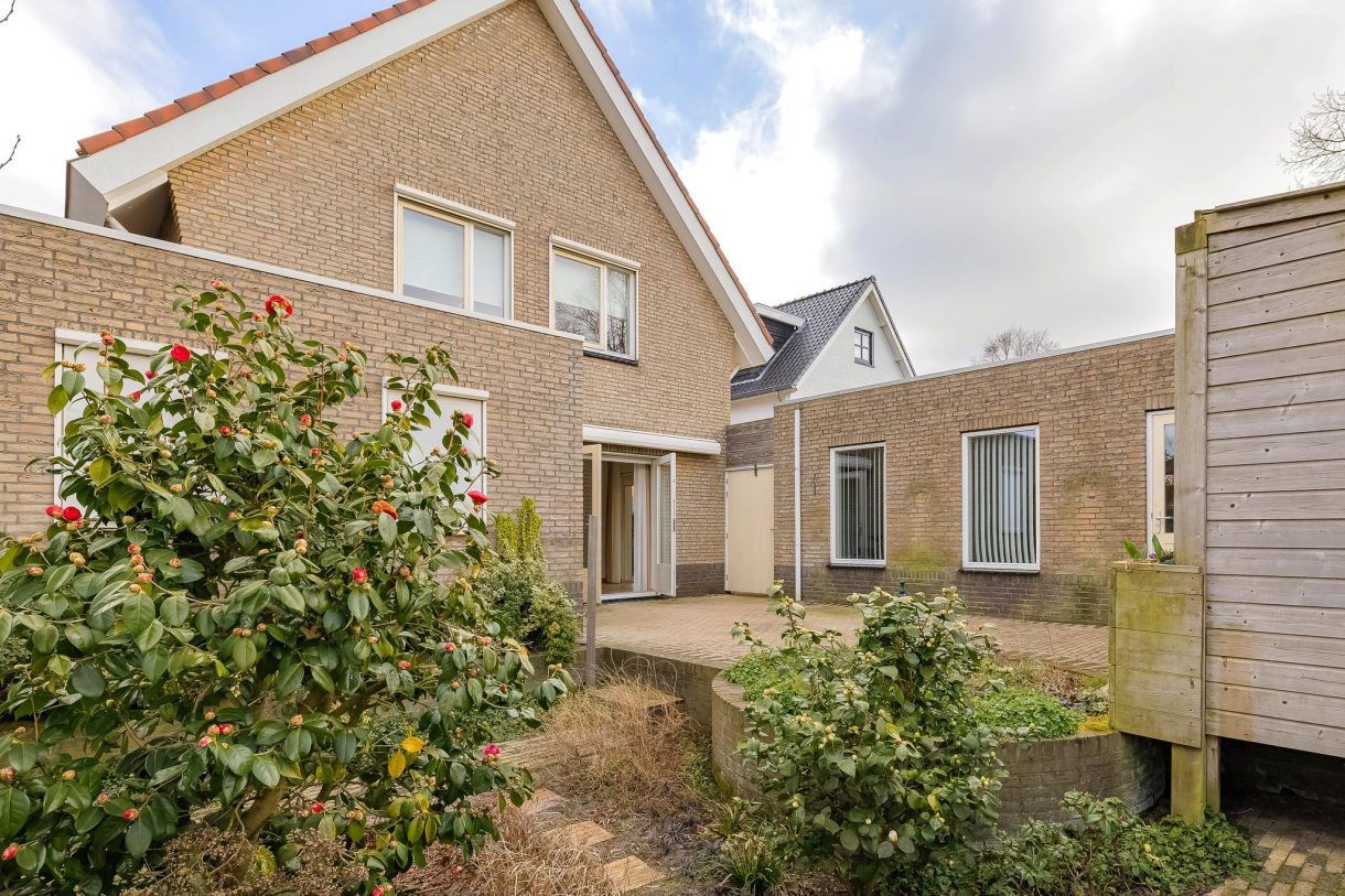 Te koop: Foto Woonhuis aan de Viaductweg 54 in Noordwijkerhout