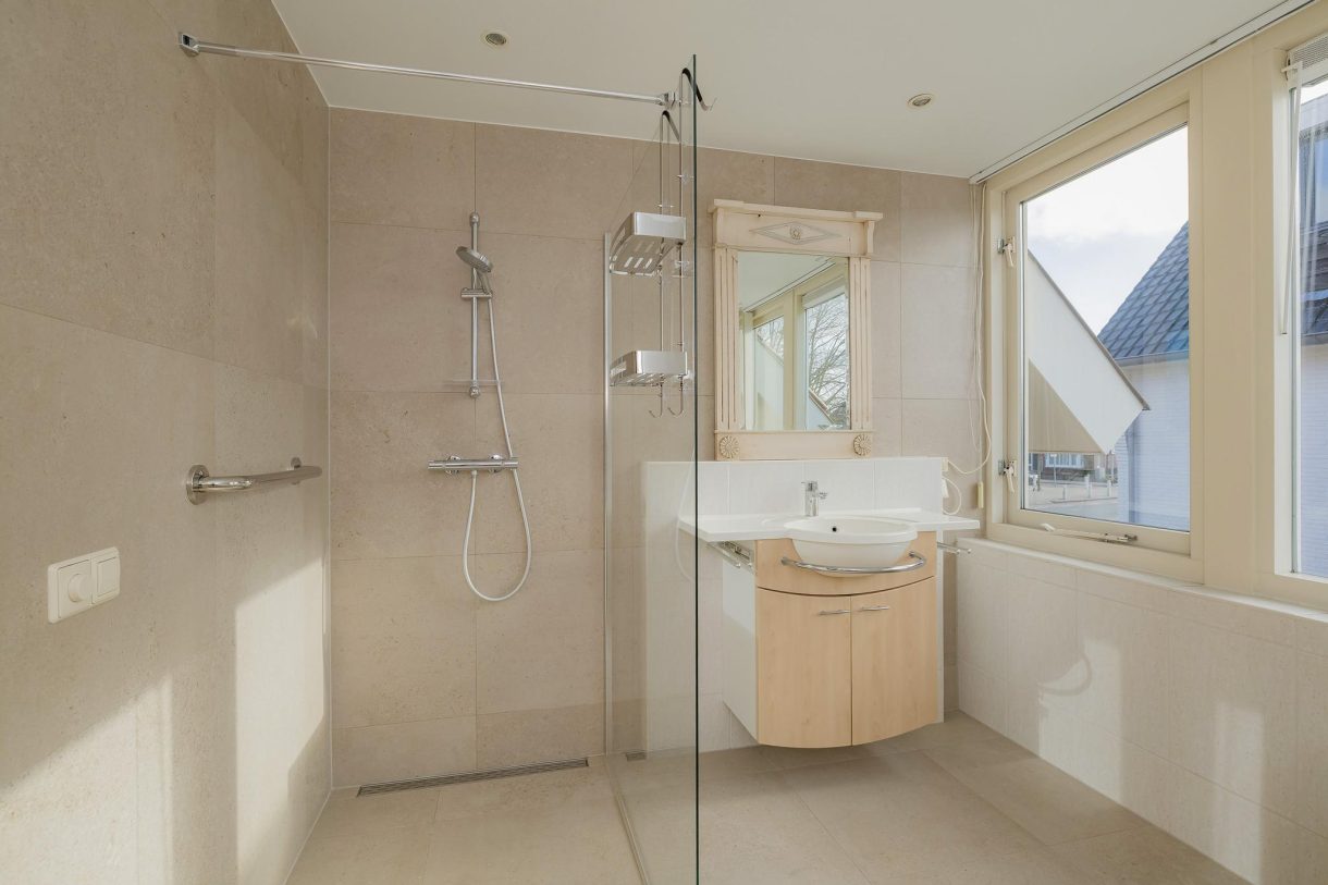 Te koop: Foto Woonhuis aan de Viaductweg 54 in Noordwijkerhout