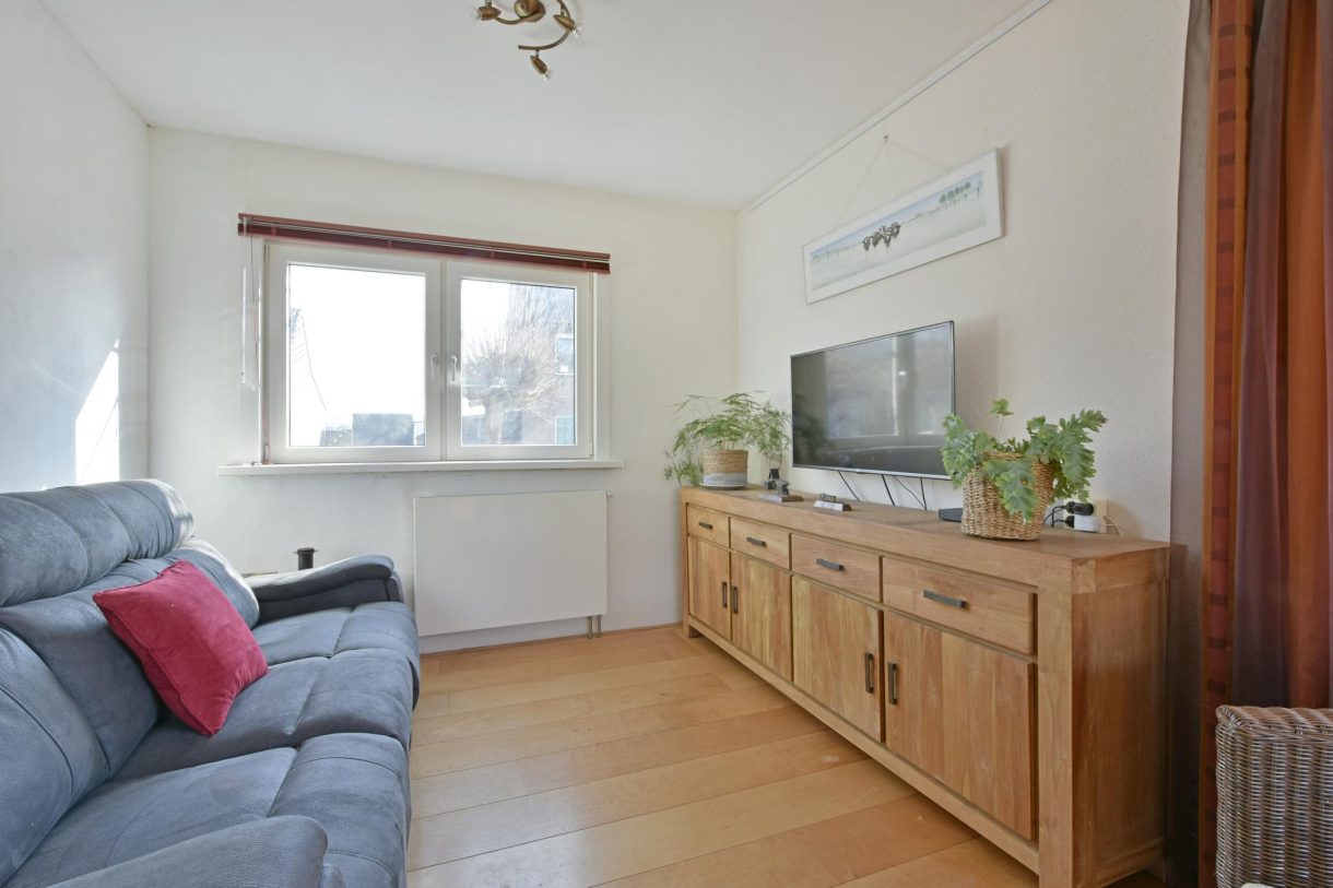 Te koop: Foto Woonhuis aan de Kerkvaartsweg 4 in Aarlanderveen