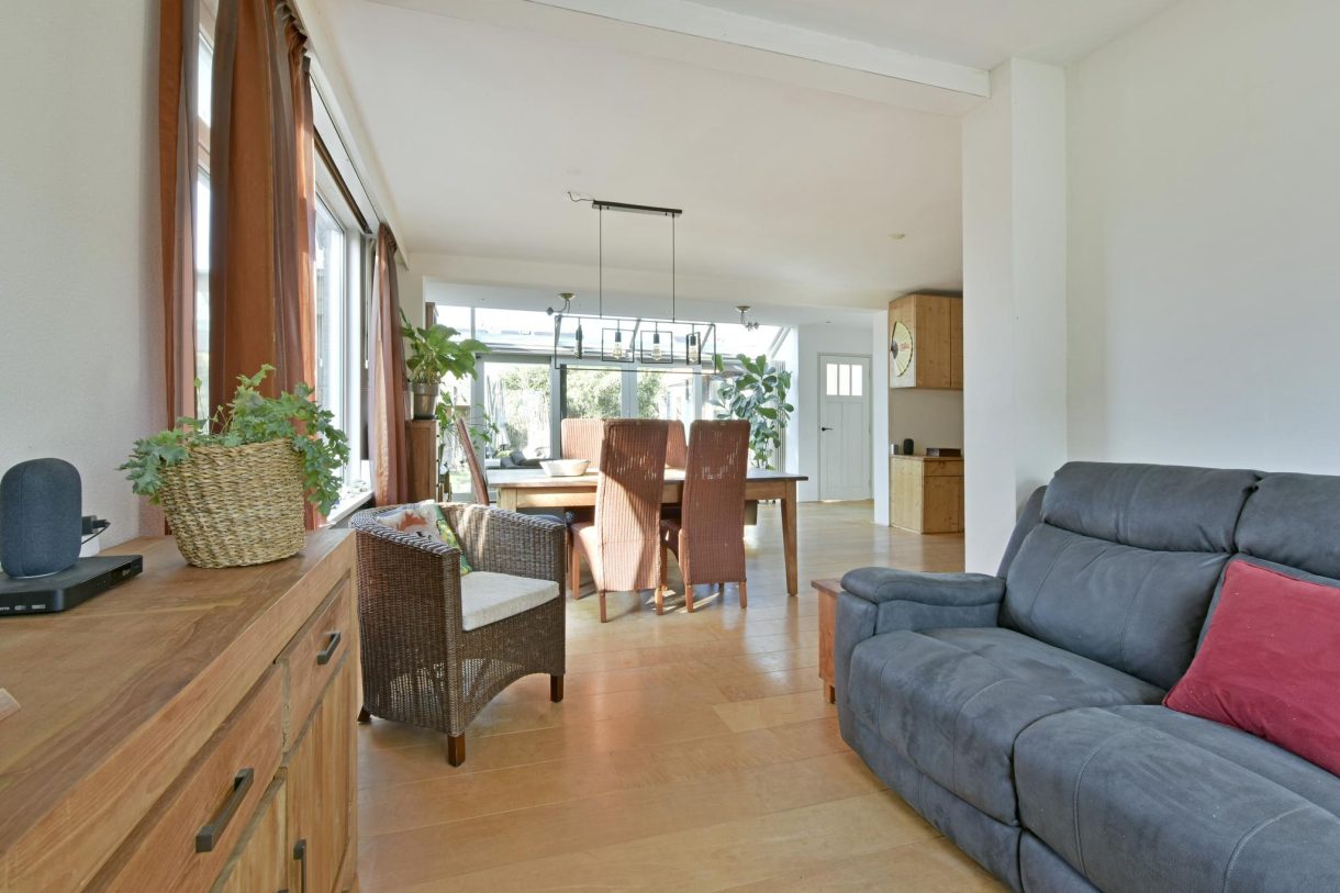 Te koop: Foto Woonhuis aan de Kerkvaartsweg 4 in Aarlanderveen