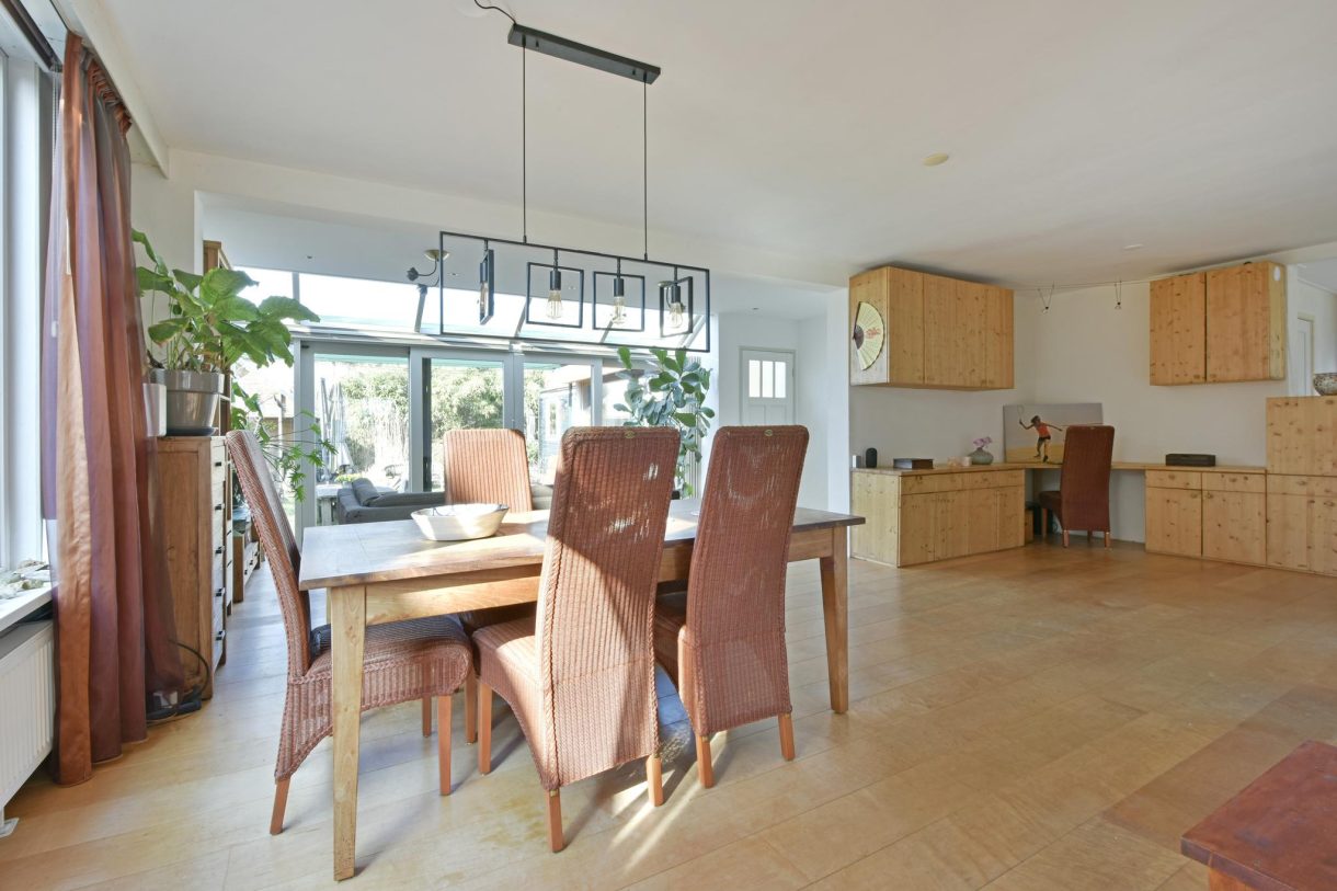 Te koop: Foto Woonhuis aan de Kerkvaartsweg 4 in Aarlanderveen