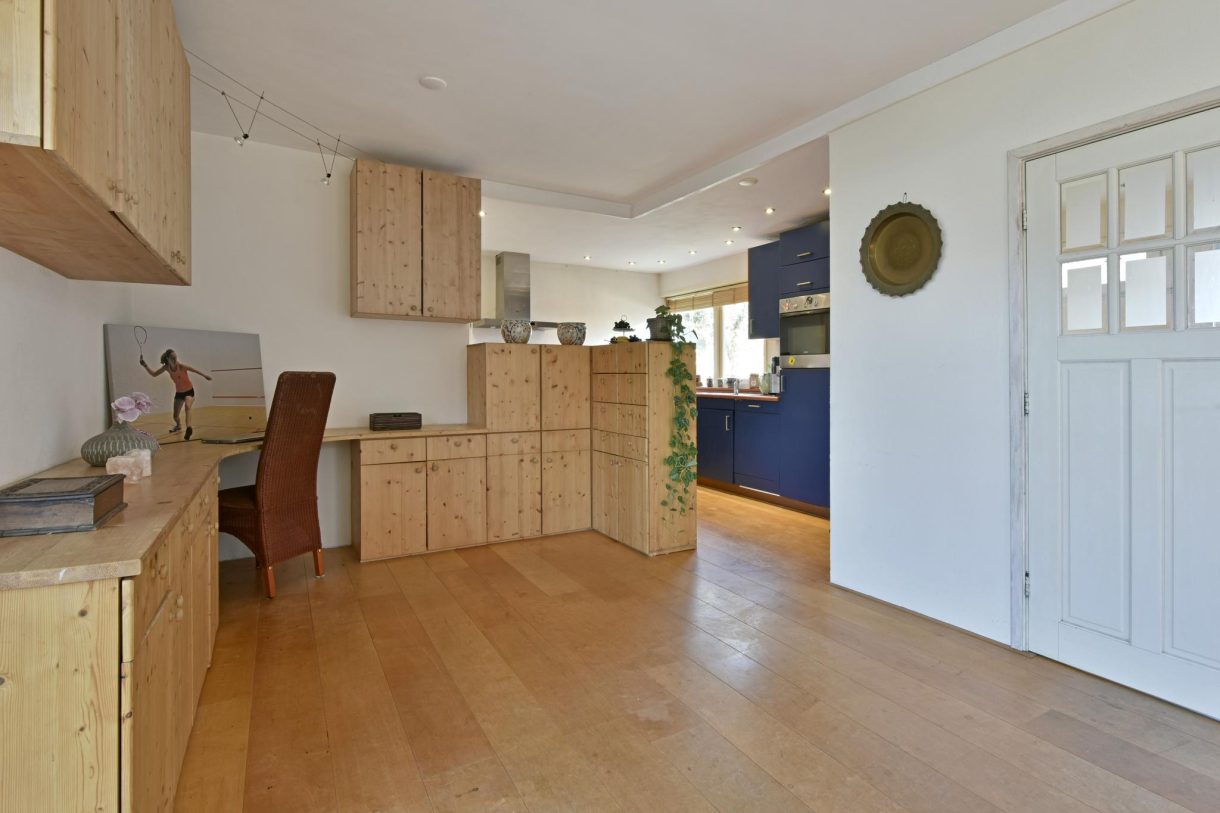 Te koop: Foto Woonhuis aan de Kerkvaartsweg 4 in Aarlanderveen