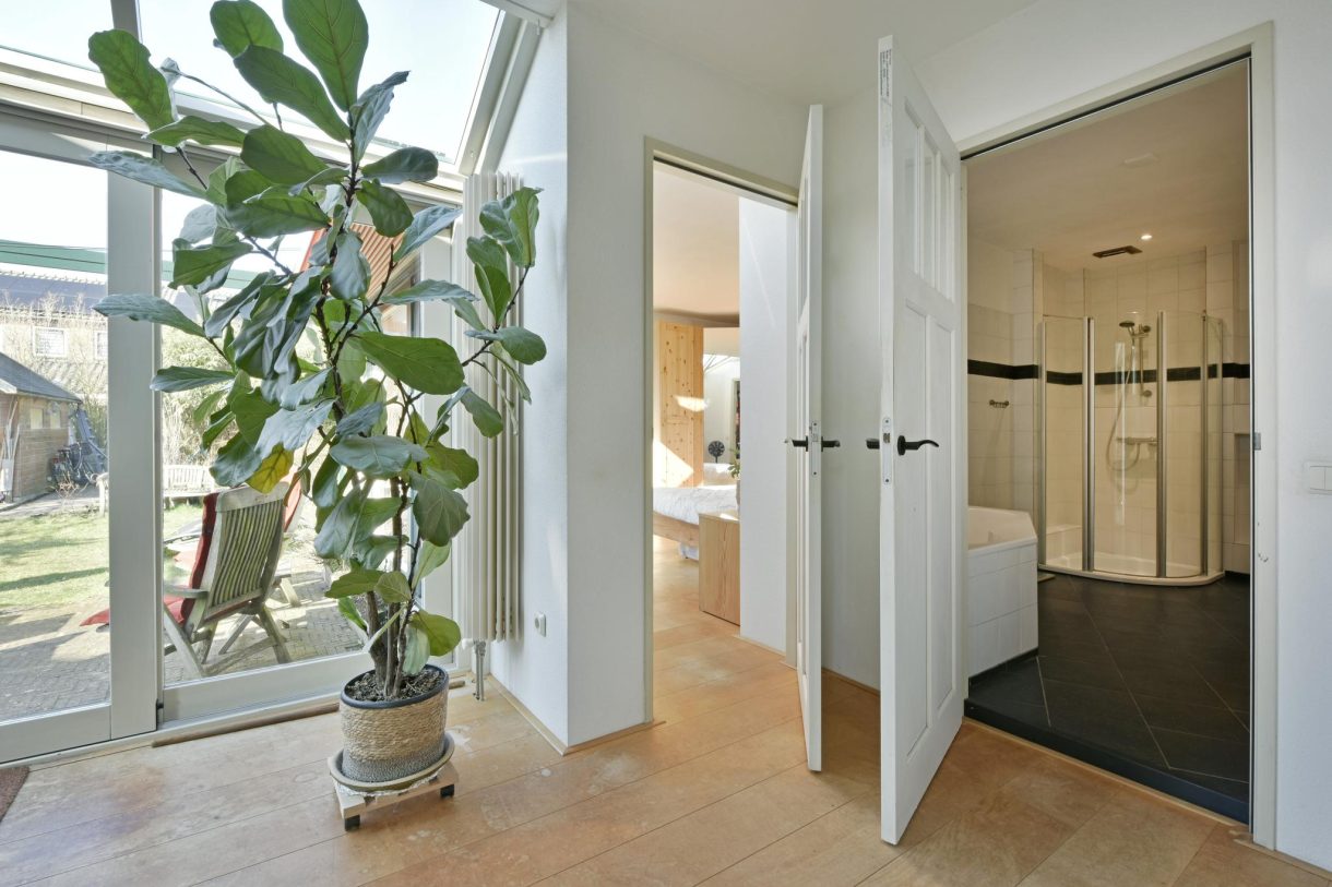 Te koop: Foto Woonhuis aan de Kerkvaartsweg 4 in Aarlanderveen