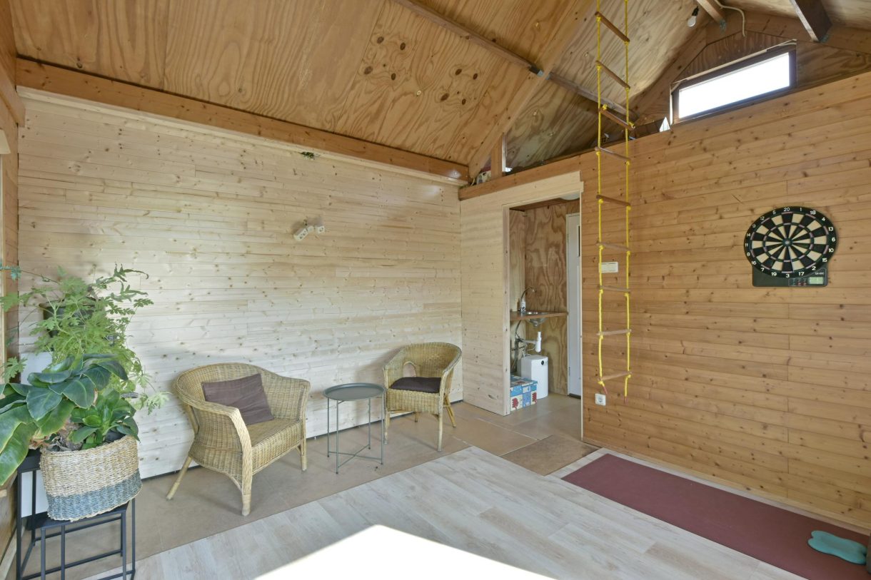 Te koop: Foto Woonhuis aan de Kerkvaartsweg 4 in Aarlanderveen