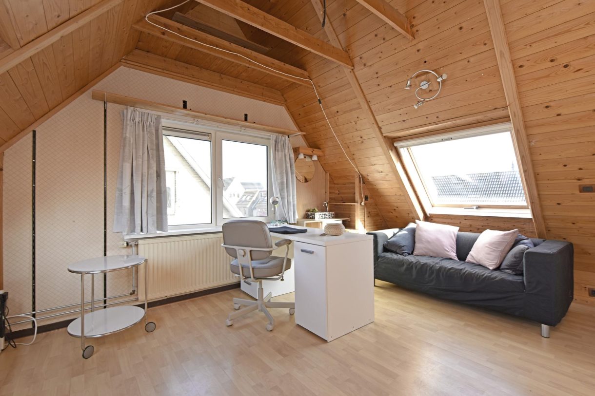 Te koop: Foto Woonhuis aan de Kerkvaartsweg 4 in Aarlanderveen