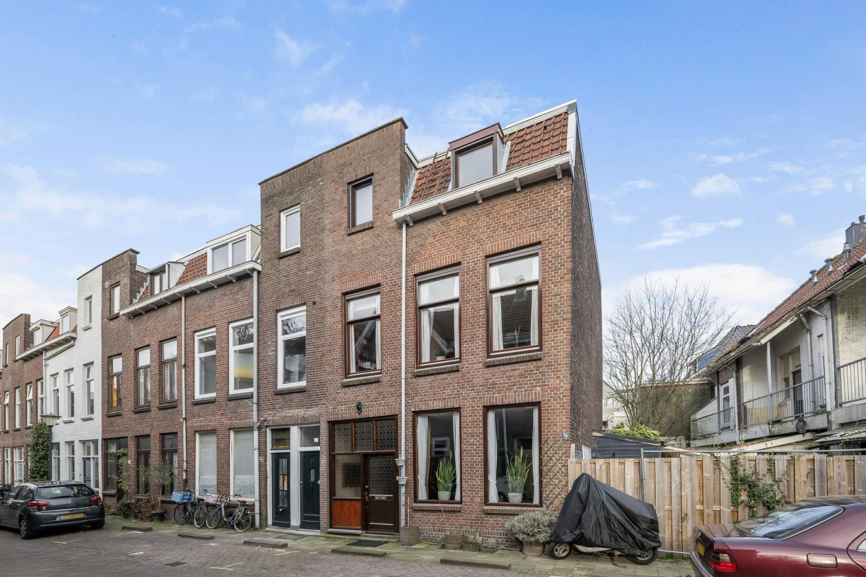 Te koop: Foto Woonhuis aan de Willem Barendszoonstraat 27 in Vlaardingen