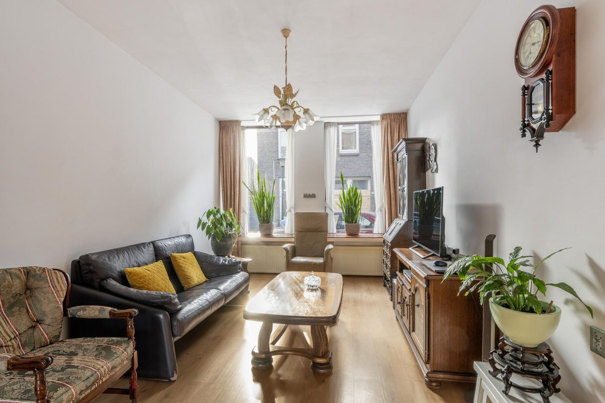 Te koop: Foto Woonhuis aan de Willem Barendszoonstraat 27 in Vlaardingen