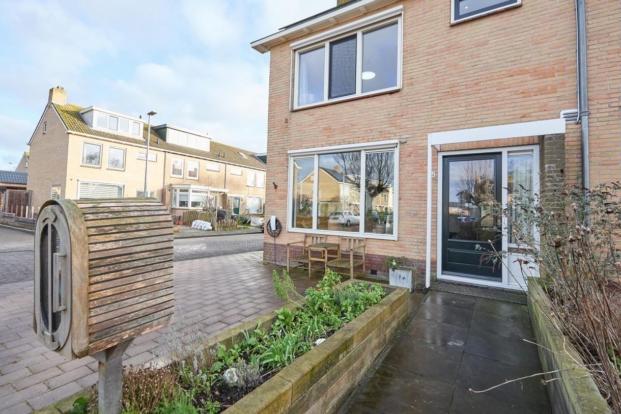 Te koop: Foto Woonhuis aan de Pinksterblomstraat 83 in Schermerhorn