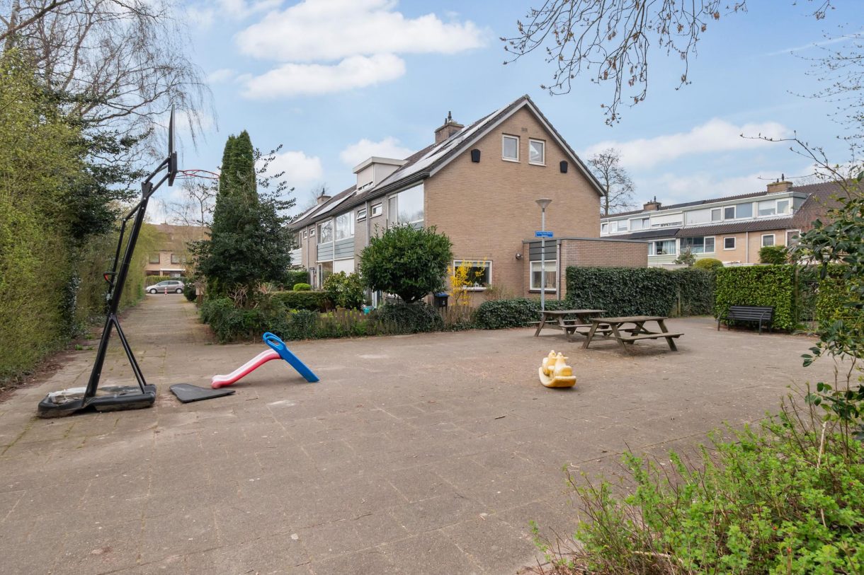 Te koop: Foto Woonhuis aan de Schermerhorn-lanen 38 in Woerden