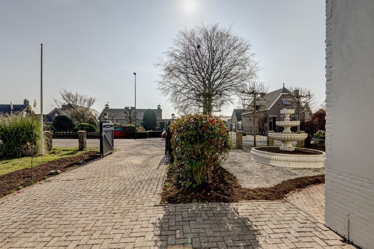 Te koop: Foto Woonhuis aan de Provincialeweg 155A in Oosteind