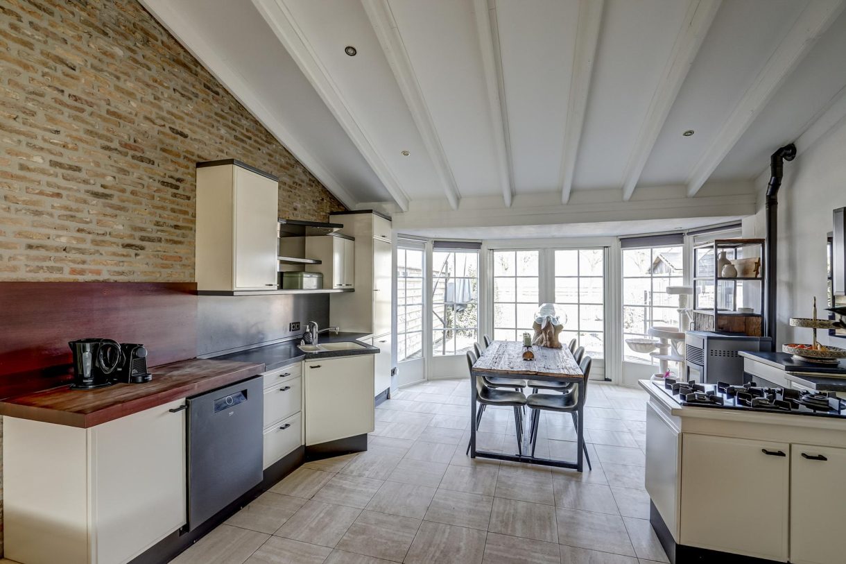 Te koop: Foto Woonhuis aan de Provincialeweg 155A in Oosteind