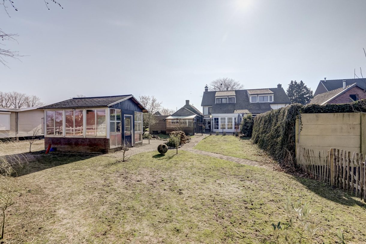 Te koop: Foto Woonhuis aan de Provincialeweg 155A in Oosteind