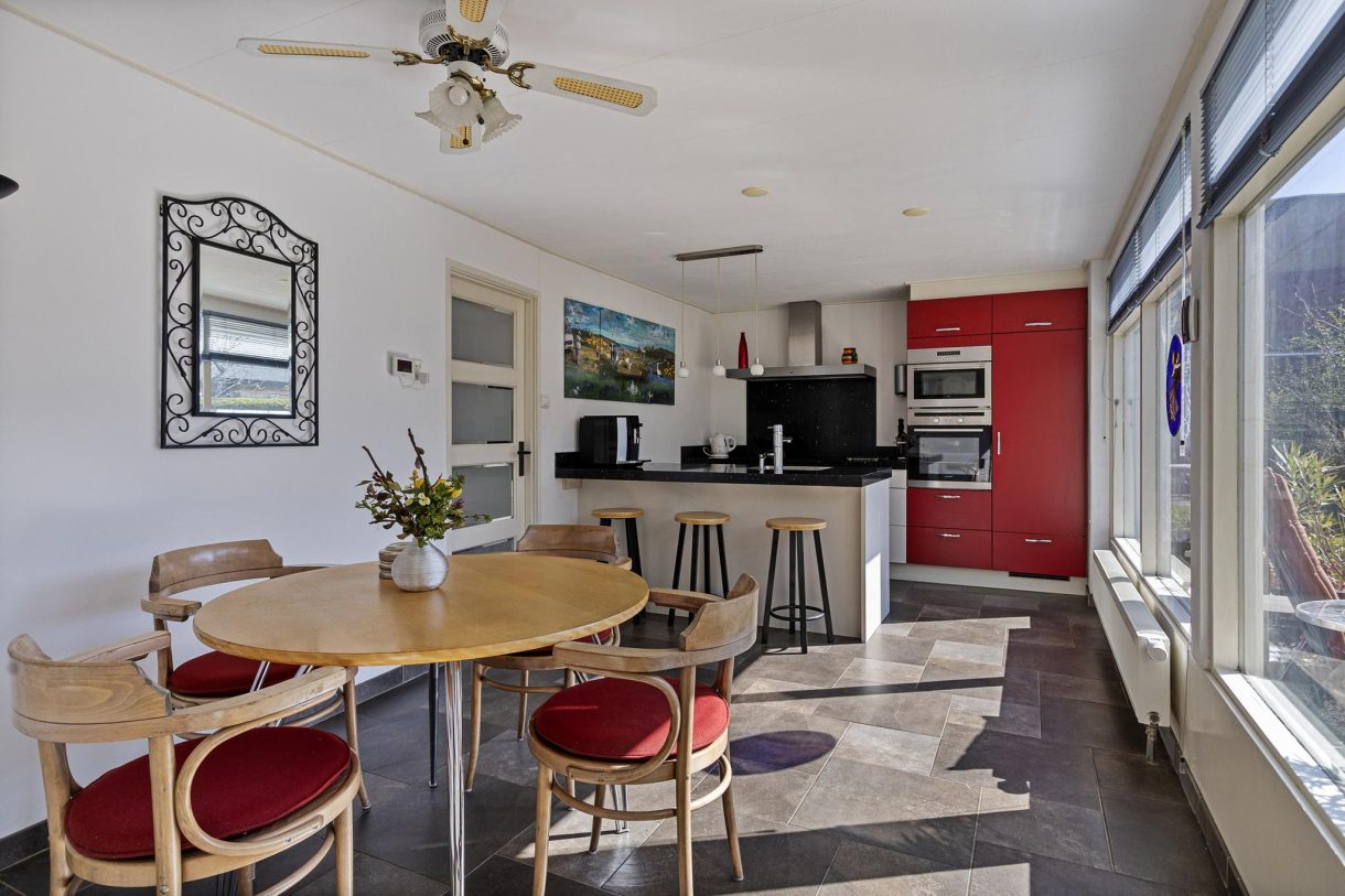 Te koop: Foto Woonhuis aan de Van Panhuyslaan 30 in Leek