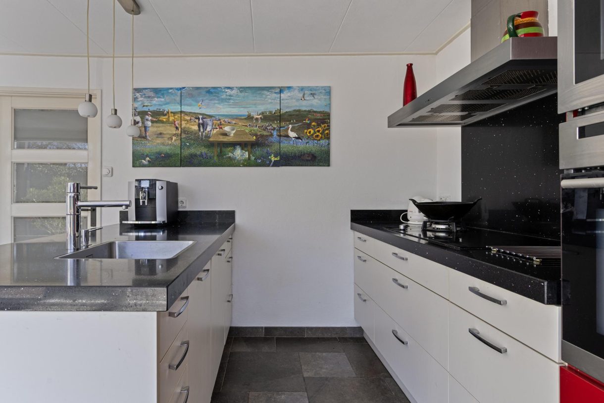 Te koop: Foto Woonhuis aan de Van Panhuyslaan 30 in Leek