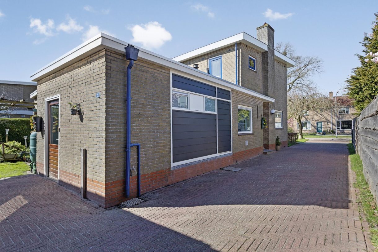 Te koop: Foto Woonhuis aan de Van Panhuyslaan 30 in Leek