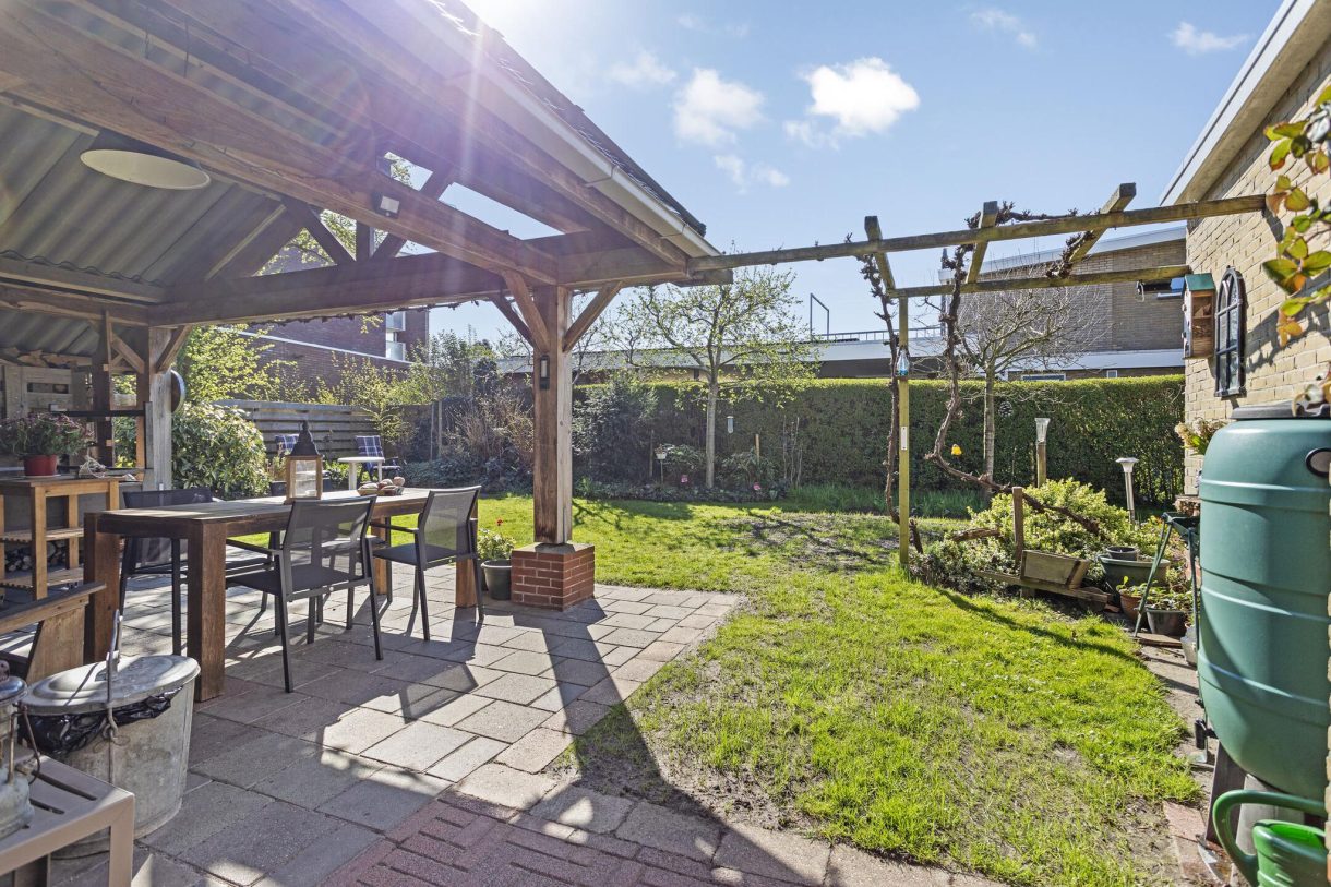 Te koop: Foto Woonhuis aan de Van Panhuyslaan 30 in Leek