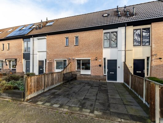 Hoofdfoto van Zutphen Paul Rodenkolaan 69