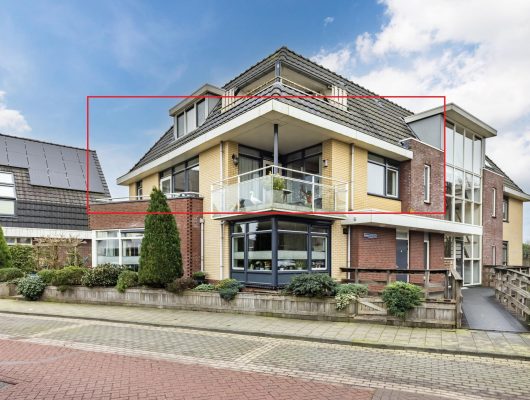 Hoofdfoto van Nieuwerbrug aan den Rijn Hoge Rijndijk 83