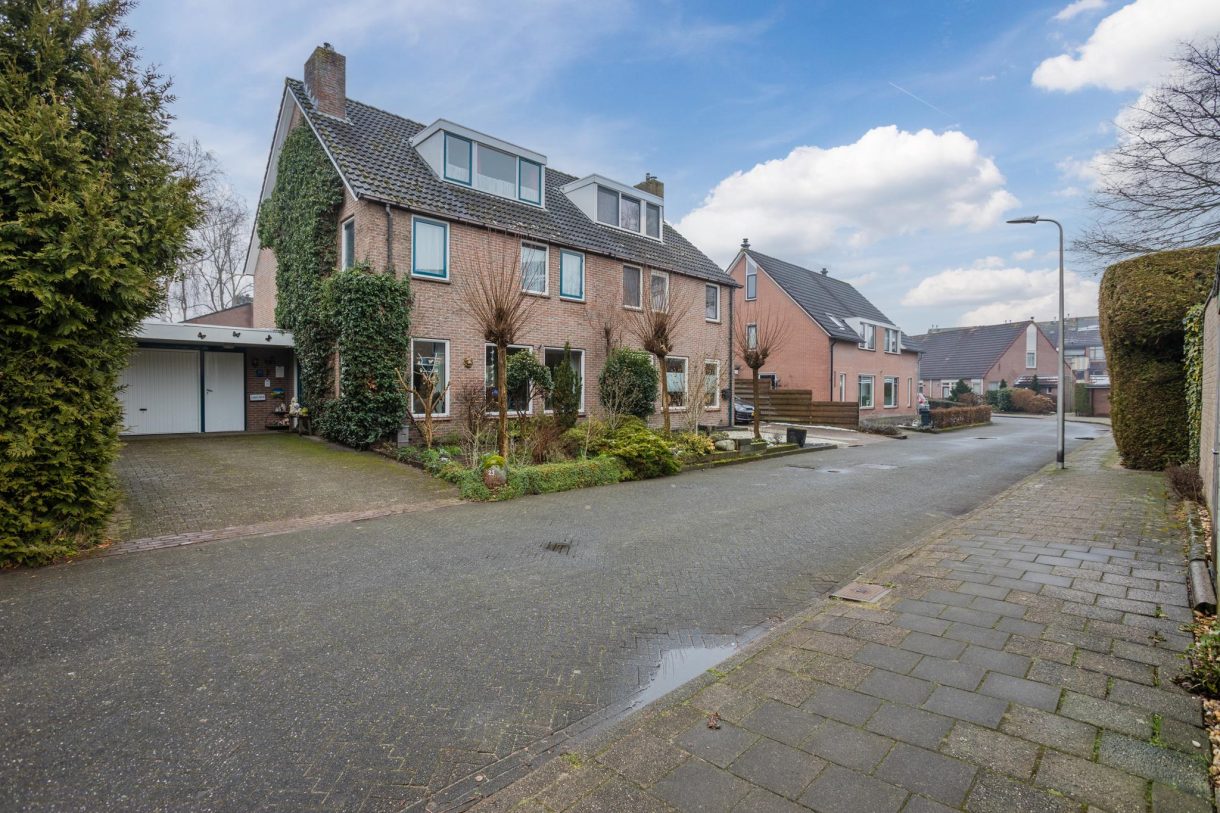 Te koop: Foto Woonhuis aan de Sloutersverlaat 23 in Hoogeveen
