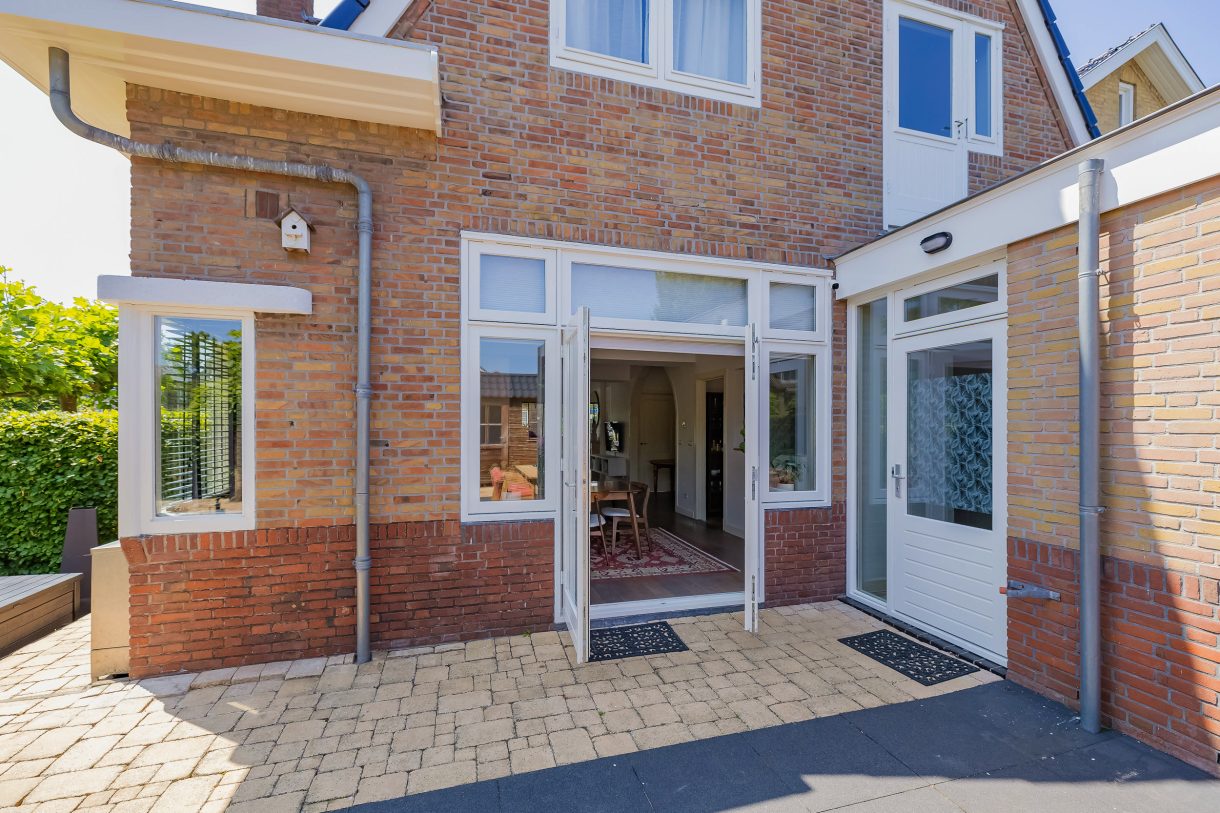 Te koop: Foto Woonhuis aan de van Speykstraat 1 in Lisse