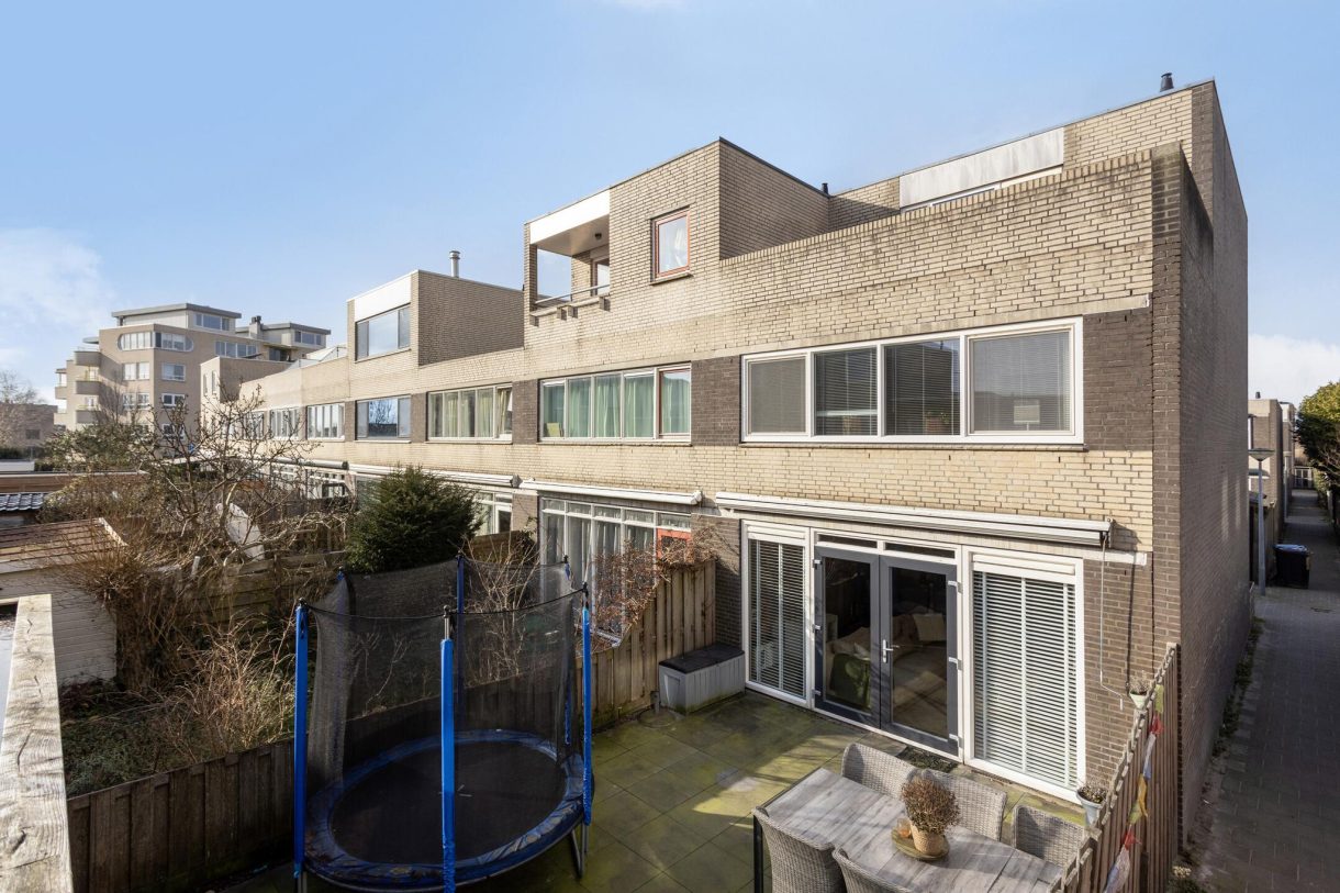 Te koop: Foto Woonhuis aan de Kapelhof 48 in Zaandam