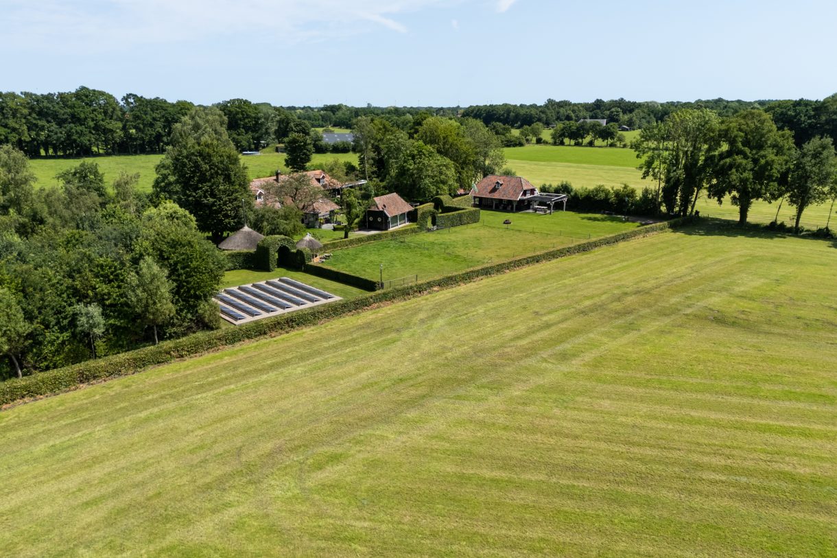 Te koop: Foto Woonhuis aan de Apenhorsterweg 2 in De Heurne