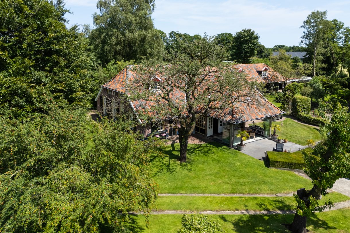 Te koop: Foto Woonhuis aan de Apenhorsterweg 2 in De Heurne