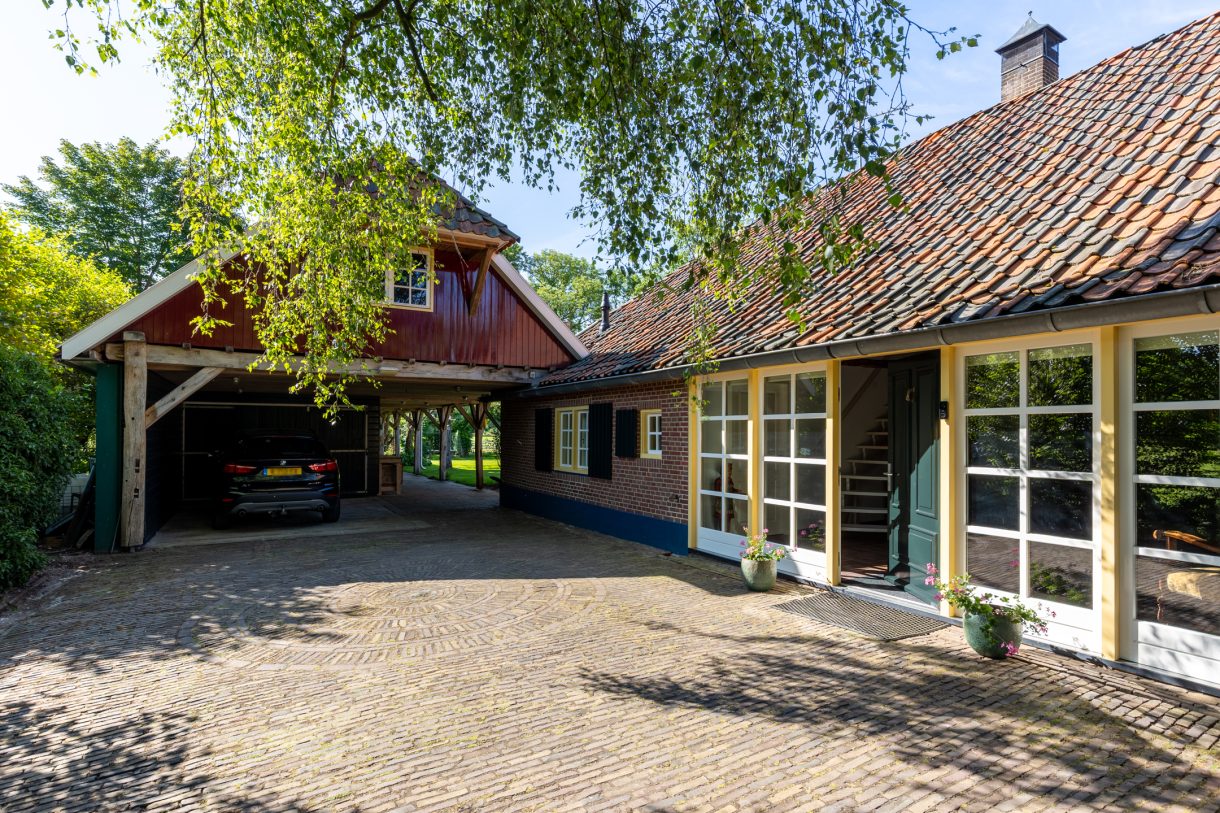 Te koop: Foto Woonhuis aan de Apenhorsterweg 2 in De Heurne