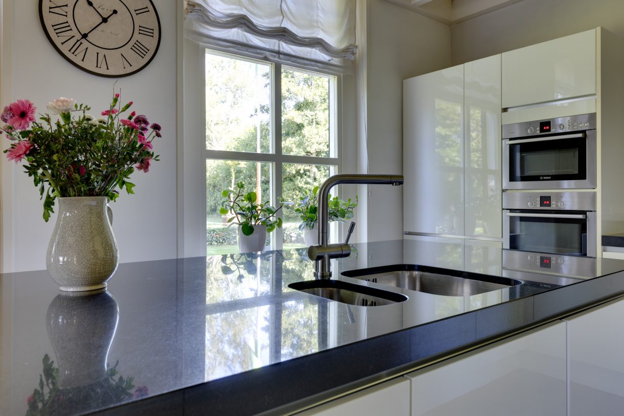 Te koop: Foto Woonhuis aan de Apenhorsterweg 2 in De Heurne