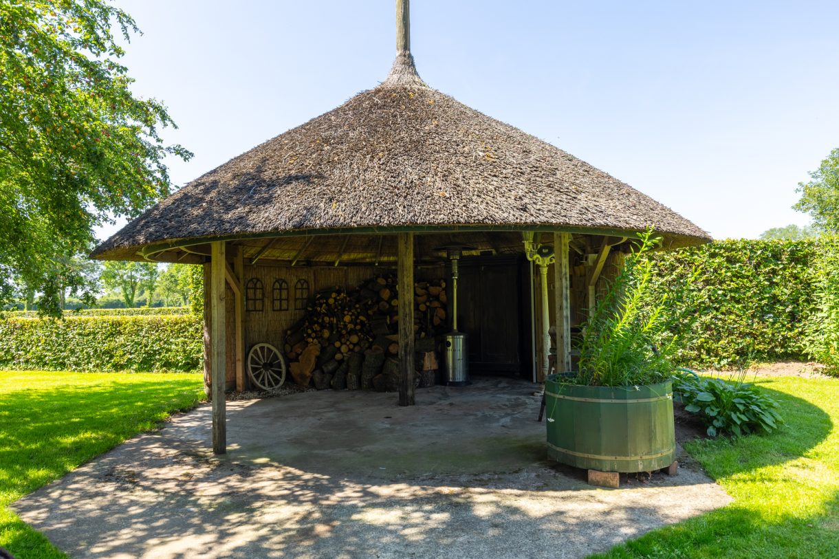 Te koop: Foto Woonhuis aan de Apenhorsterweg 2 in De Heurne