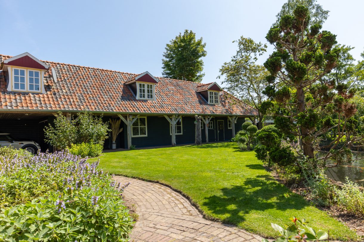 Te koop: Foto Woonhuis aan de Apenhorsterweg 2 in De Heurne