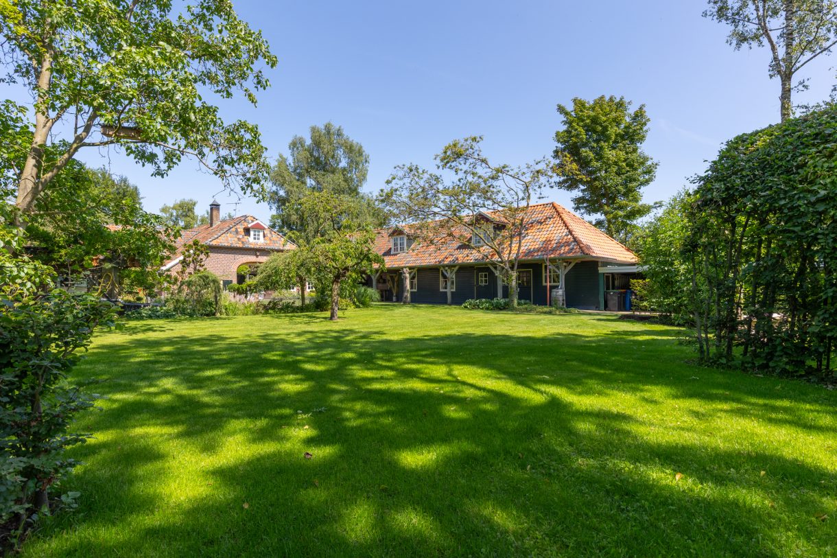 Te koop: Foto Woonhuis aan de Apenhorsterweg 2 in De Heurne