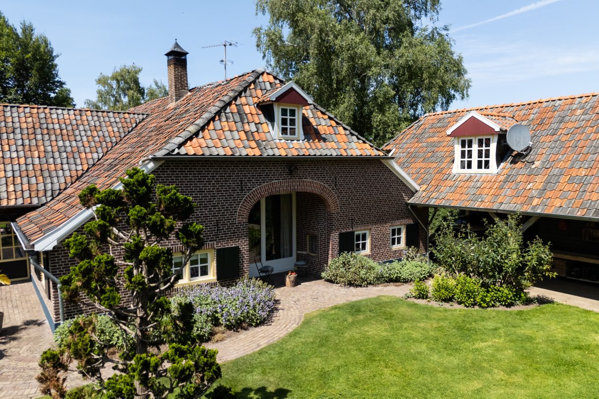 Te koop: Foto Woonhuis aan de Apenhorsterweg 2 in De Heurne