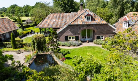 Te koop: Foto Woonhuis aan de Apenhorsterweg 2 in De Heurne