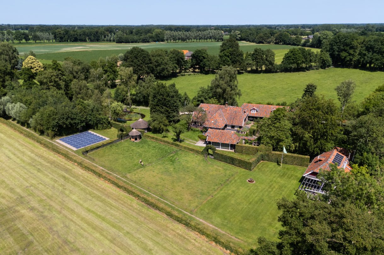 Te koop: Foto Woonhuis aan de Apenhorsterweg 2 in De Heurne