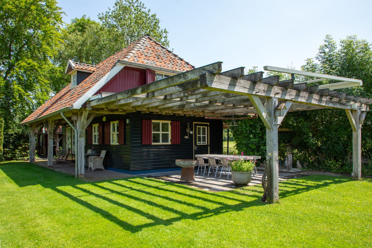 Te koop: Foto Woonhuis aan de Apenhorsterweg 2 in De Heurne