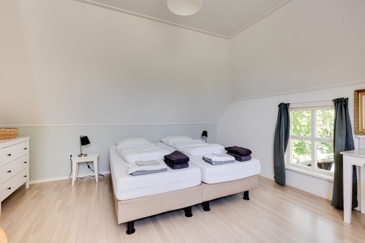 Te koop: Foto Woonhuis aan de Apenhorsterweg 2 in De Heurne