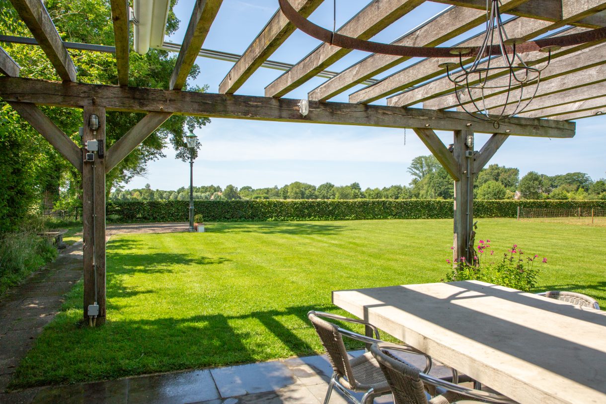 Te koop: Foto Woonhuis aan de Apenhorsterweg 2 in De Heurne