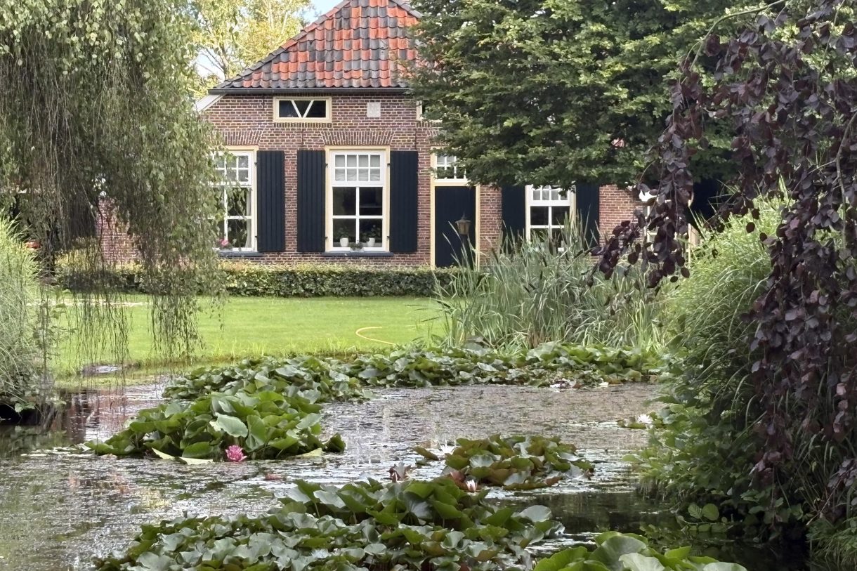 Te koop: Foto Woonhuis aan de Apenhorsterweg 2 in De Heurne