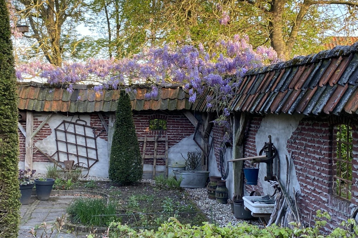 Te koop: Foto Woonhuis aan de Apenhorsterweg 2 in De Heurne