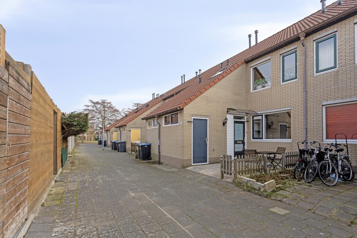 Te koop: Foto Woonhuis aan de J. Kruijverstraat 56 in Zaandam