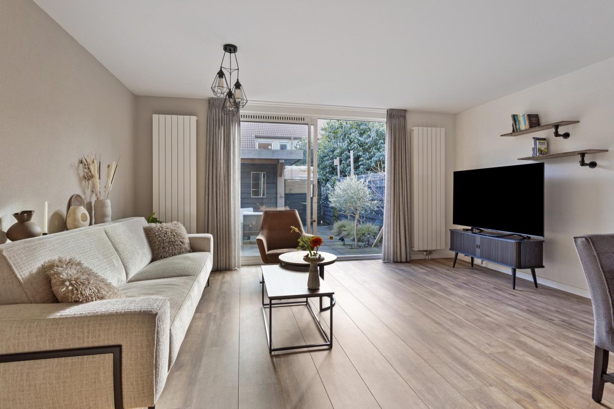 Te koop: Foto Woonhuis aan de J. Kruijverstraat 56 in Zaandam