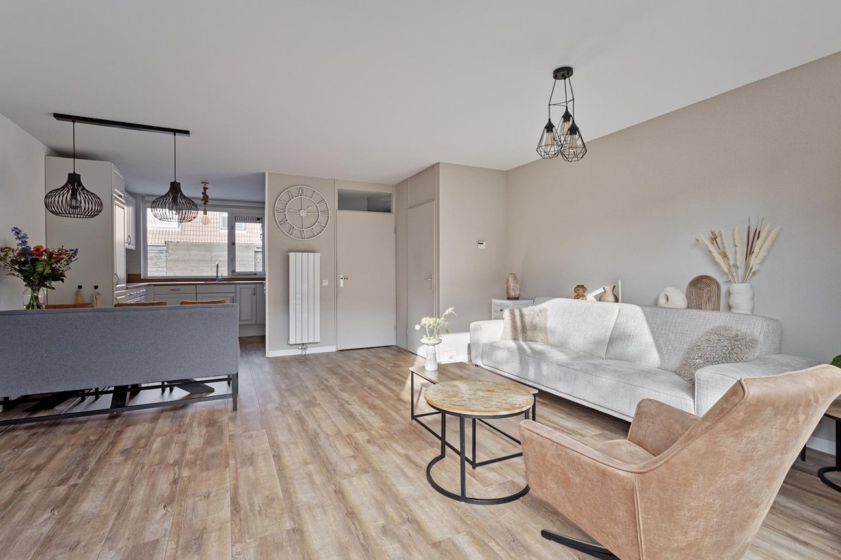 Te koop: Foto Woonhuis aan de J. Kruijverstraat 56 in Zaandam