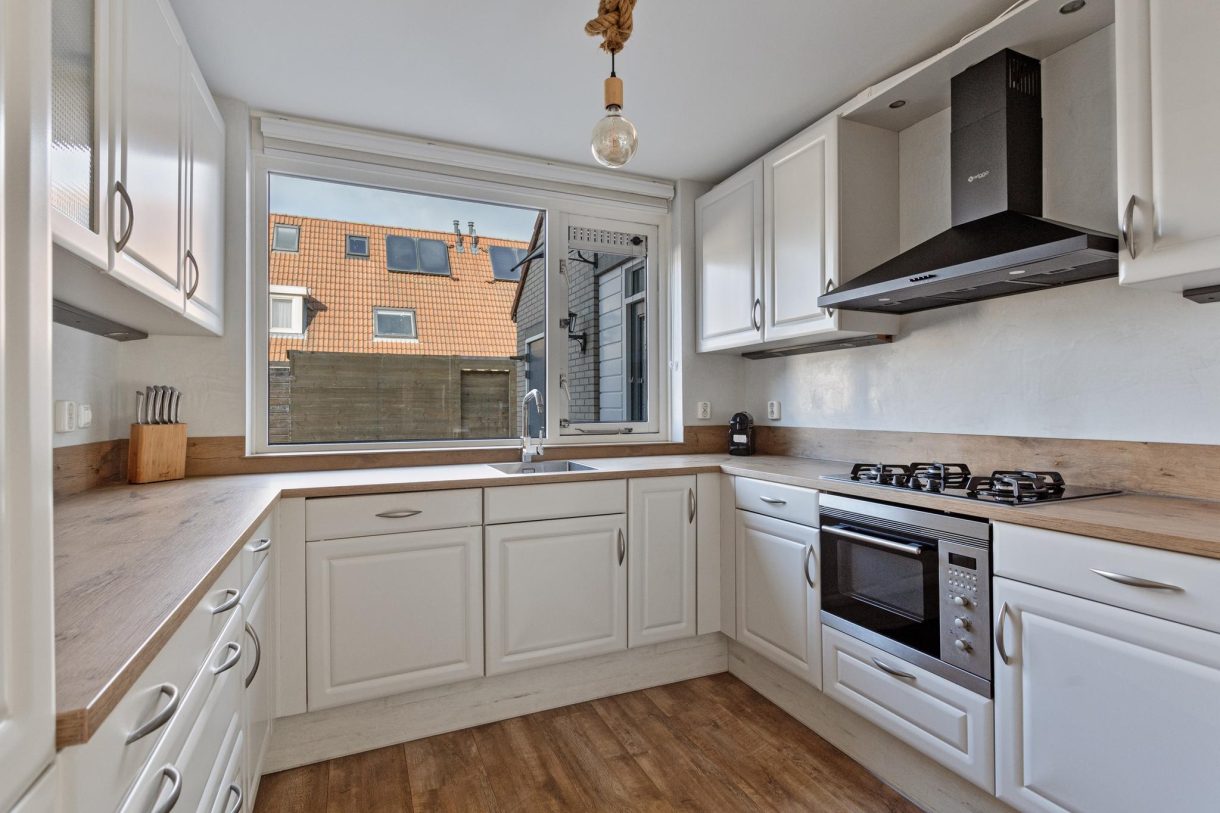 Te koop: Foto Woonhuis aan de J. Kruijverstraat 56 in Zaandam