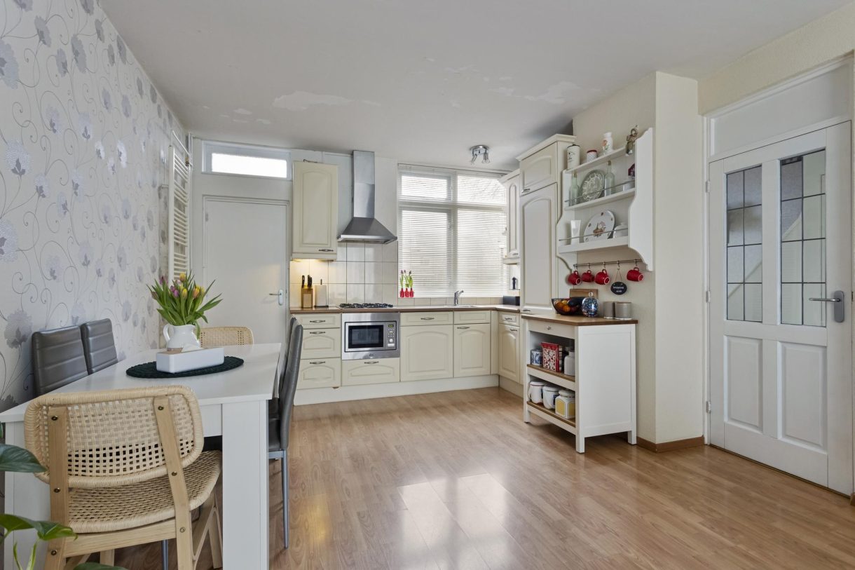 Te koop: Foto Woonhuis aan de De Weer 64 in Zaandam