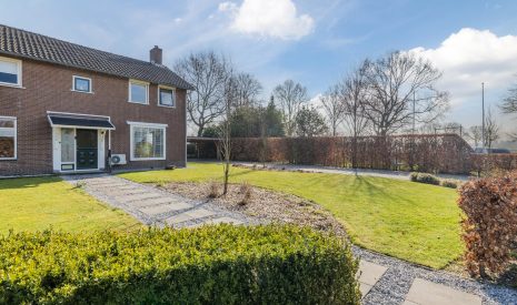 Te koop: Foto Woonhuis aan de Middendorp 2 in Hooghalen