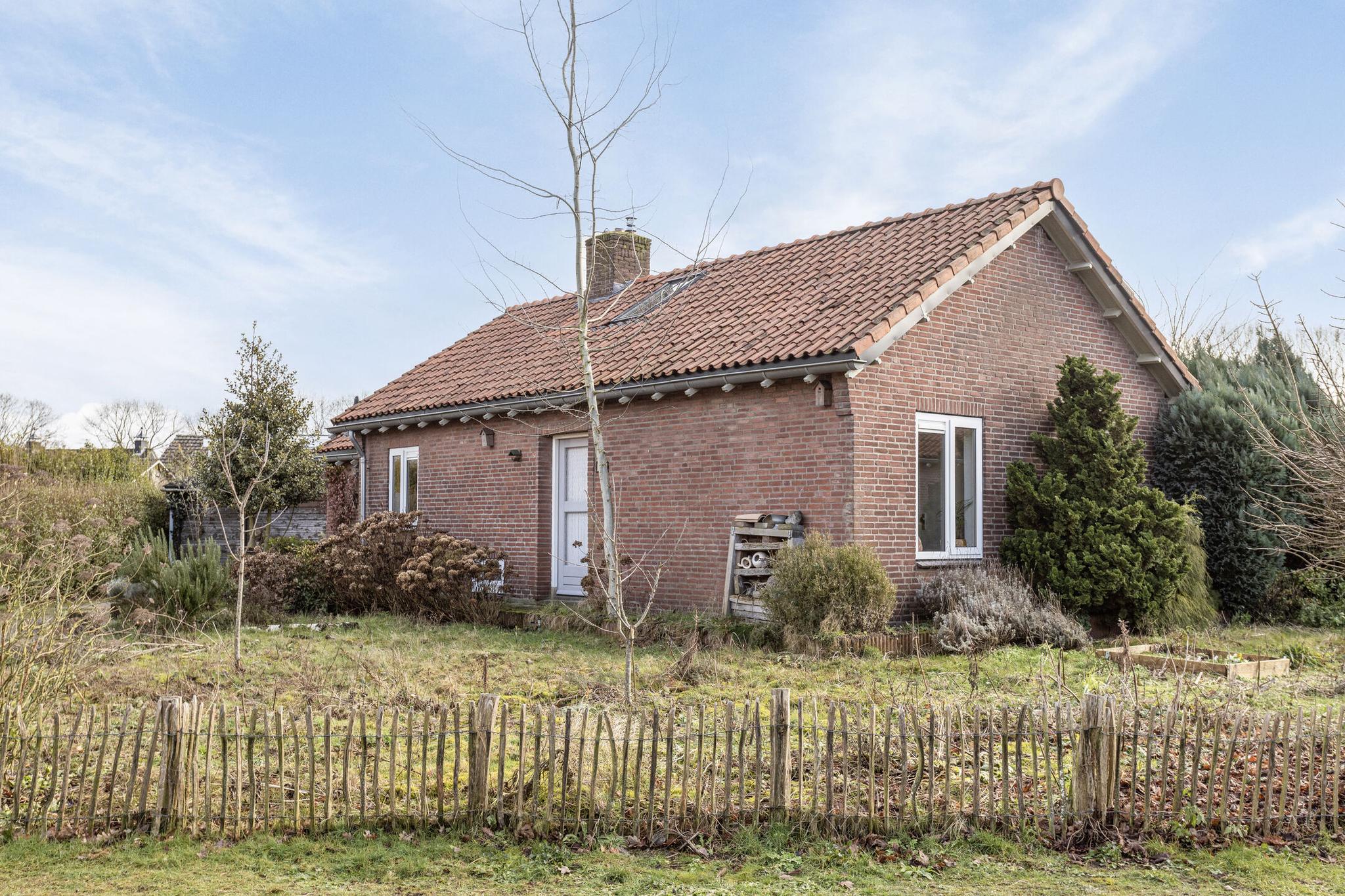 koop  Odiliapeel  Pastoor van Houtstraat 12 – Hoofdfoto