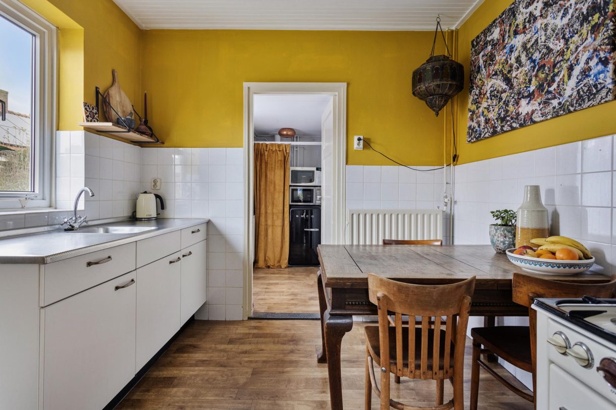 Te koop: Foto Woonhuis aan de Pastoor van Houtstraat 12 in Odiliapeel