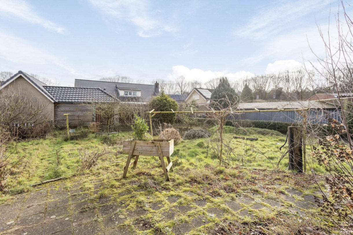 Te koop: Foto Woonhuis aan de Pastoor van Houtstraat 12 in Odiliapeel